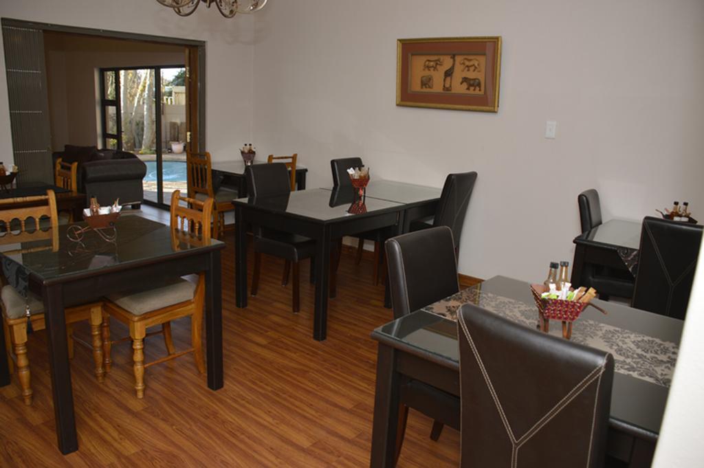 Two Bells Guest House Μπλουμφοντέιν Εξωτερικό φωτογραφία