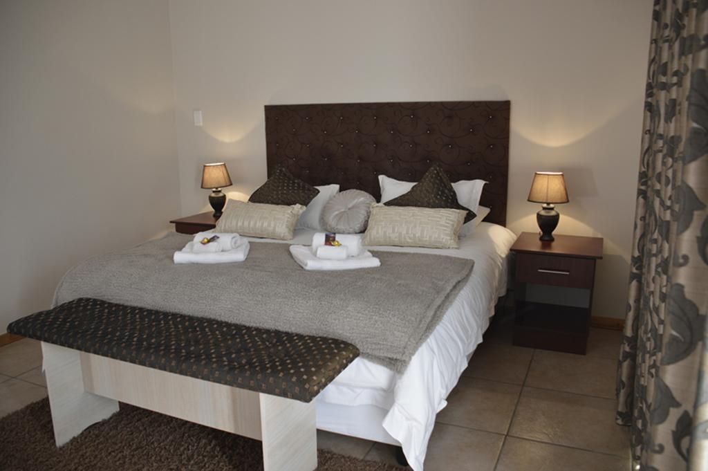 Two Bells Guest House Μπλουμφοντέιν Δωμάτιο φωτογραφία