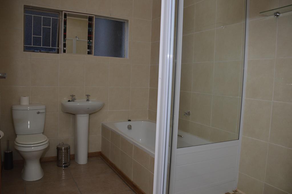 Two Bells Guest House Μπλουμφοντέιν Δωμάτιο φωτογραφία