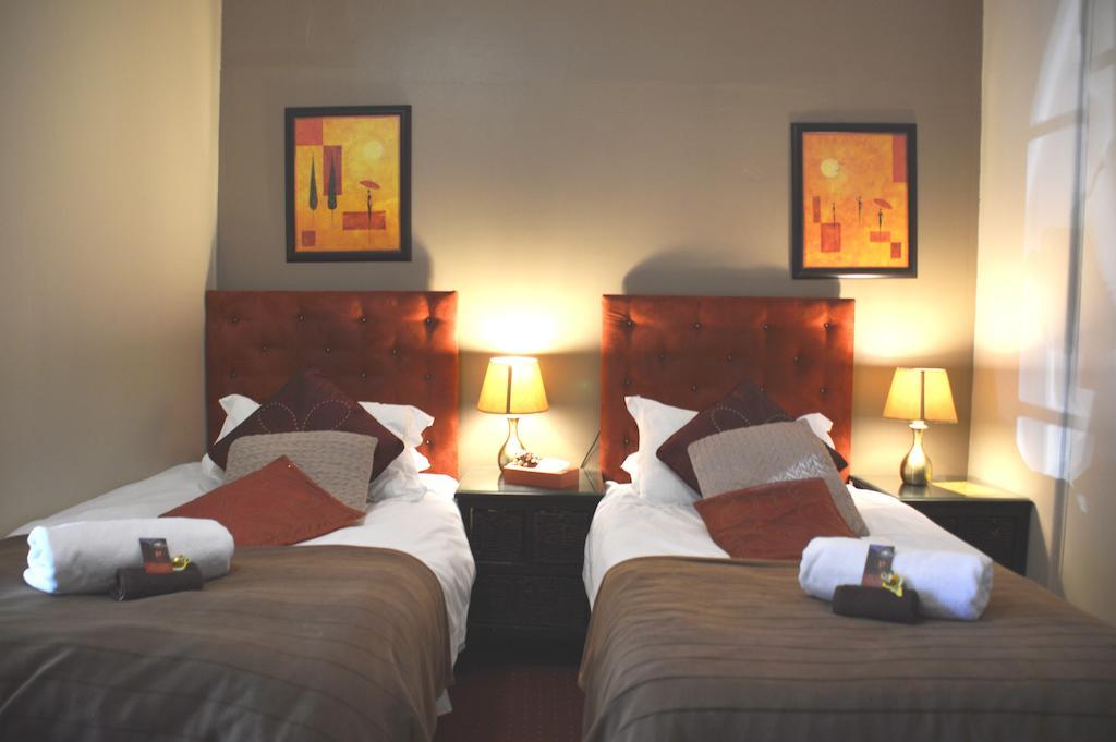 Two Bells Guest House Μπλουμφοντέιν Δωμάτιο φωτογραφία