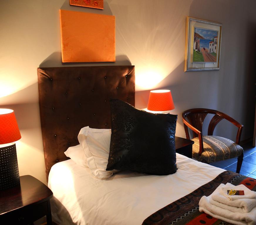 Two Bells Guest House Μπλουμφοντέιν Δωμάτιο φωτογραφία