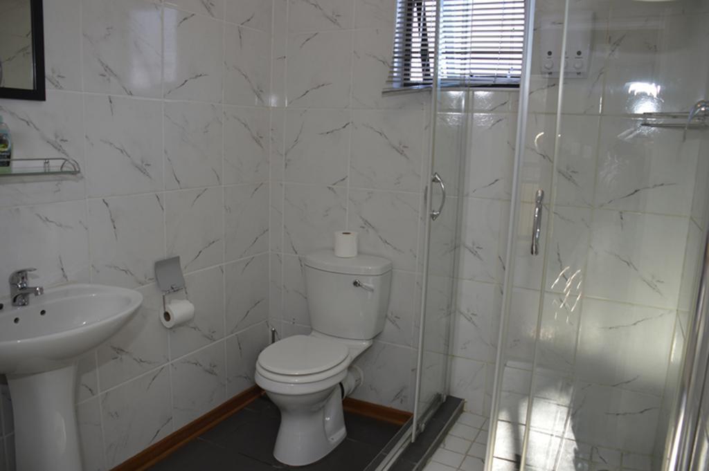 Two Bells Guest House Μπλουμφοντέιν Εξωτερικό φωτογραφία