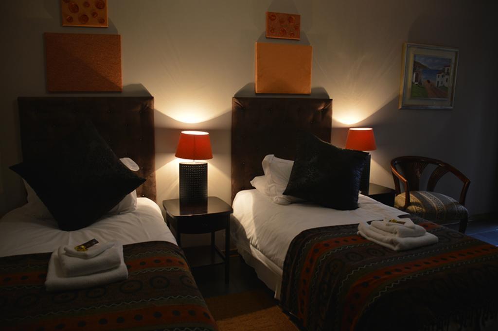 Two Bells Guest House Μπλουμφοντέιν Εξωτερικό φωτογραφία