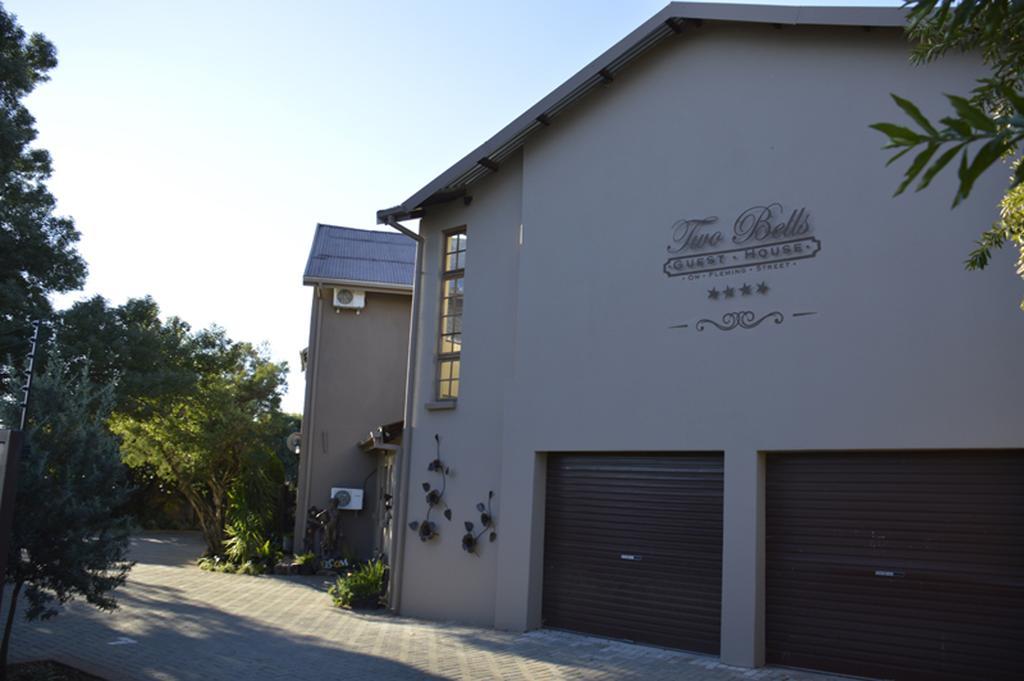 Two Bells Guest House Μπλουμφοντέιν Εξωτερικό φωτογραφία
